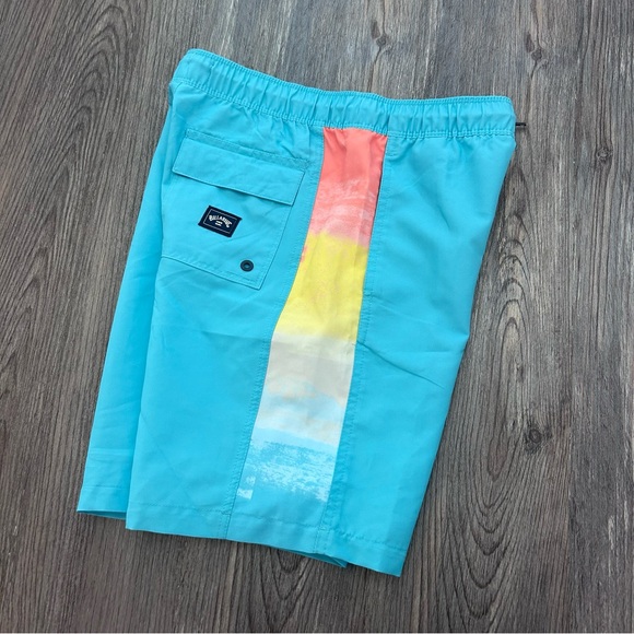 Billabong boys swim trunks Size 12 - Picture 6 of 9